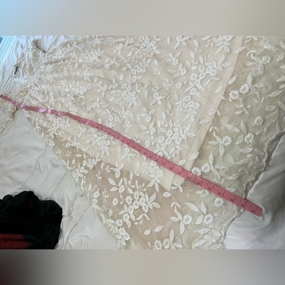 Aakaa Embroidery Ivory Lace over Lt Peach Maxi dress size S - Picture 8 of 15
